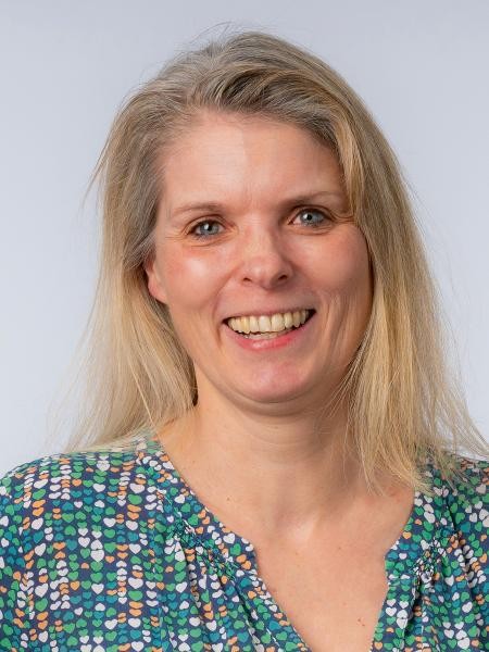 Dr. Barbara Engler Dr. Barbara Engler