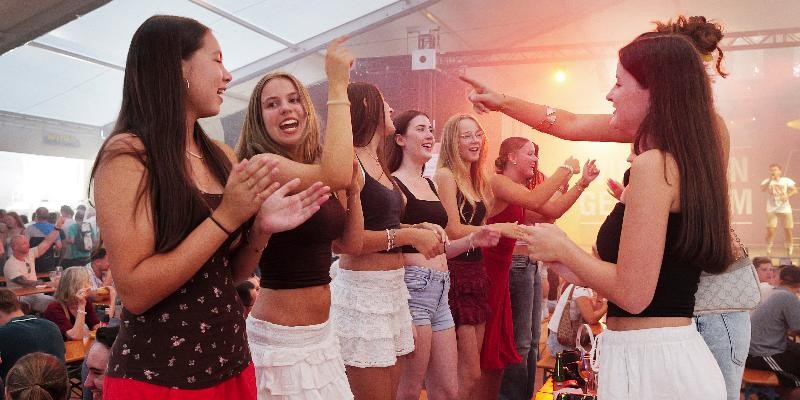 250628_Stadtjubiläum_Festzelt 163.jpg