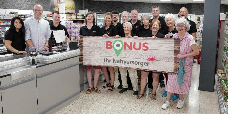 Bonus Markt Team mit OB Ruppaner und Frau Kunzle