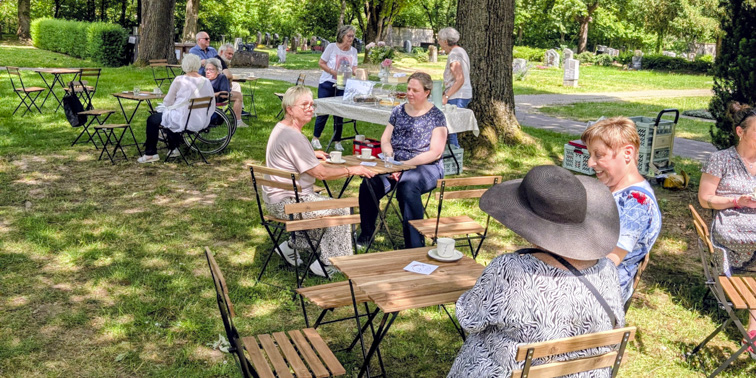 Café Zeit auf dem Friedhof Echterdingen