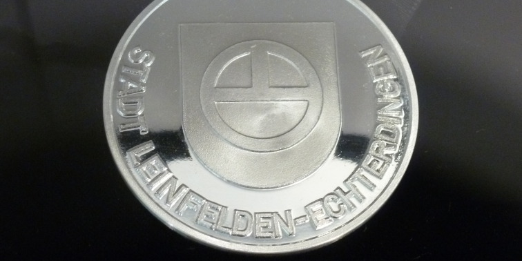 Silberne Bürgermedaille der Stadt Leinfelden-Echterdingen mit Stadtwappen-Prägung in der Münzen-Mitte