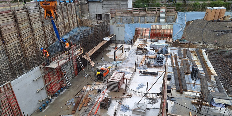 Baustelle Neubau Gartenhallenbad in Leinfelden