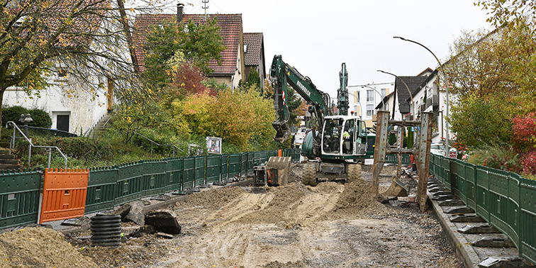 Wir bauen für Sie, wir informieren Sie Baustellenabsperrung in der Leinfelder Marktstraße