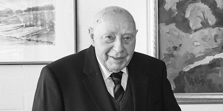 Heinz Belz bei der Übergabe der Bürgermedaille der Stadt Leinfelden-Echterdingen im Dezember 2021